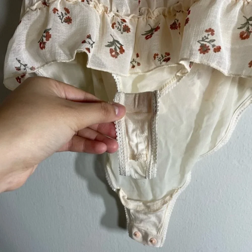 FREE PEOPLE  Juliet Printed Bodysuit cream - Ivory Combo size S